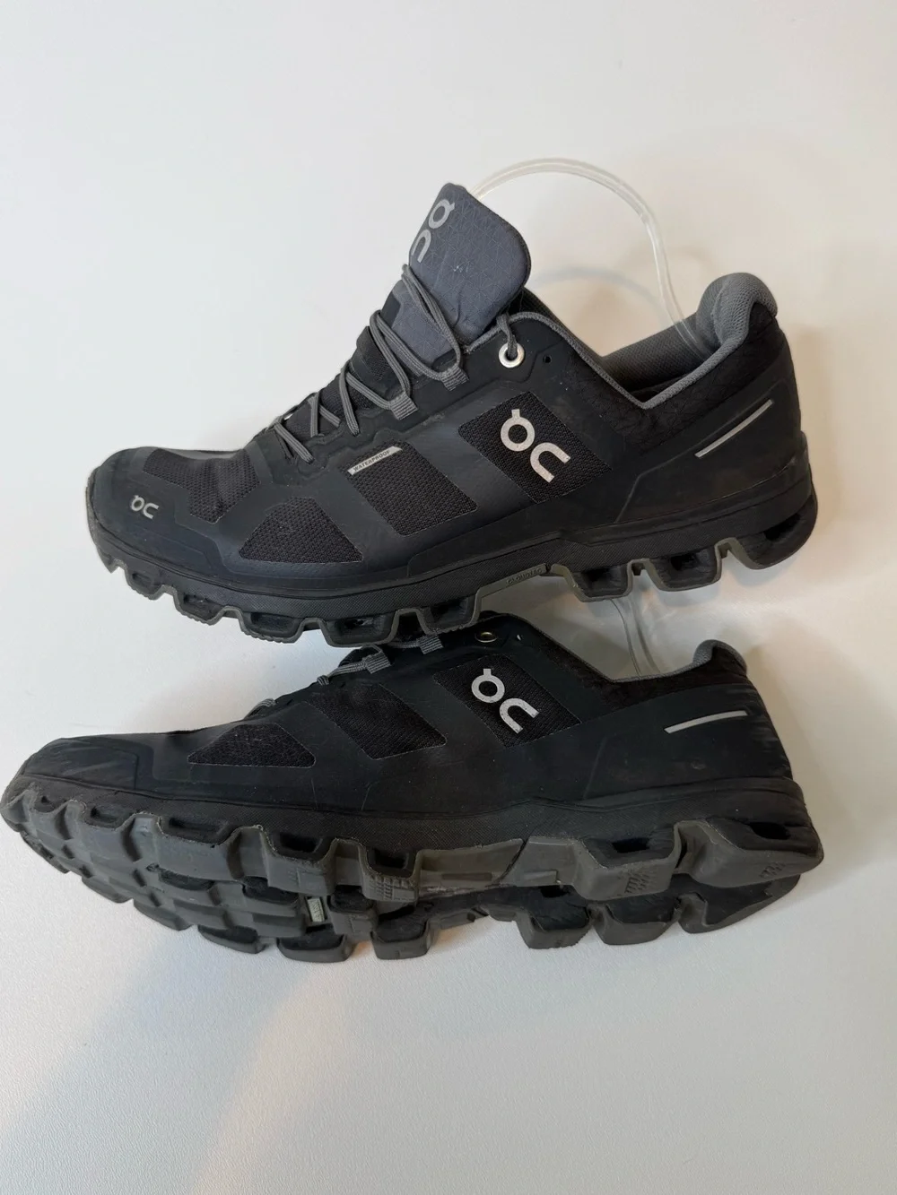 On Running Cloudventure Waterproof Trail Black Running Sneakers Size 9.5